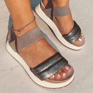 OTBT Metallic Sandals